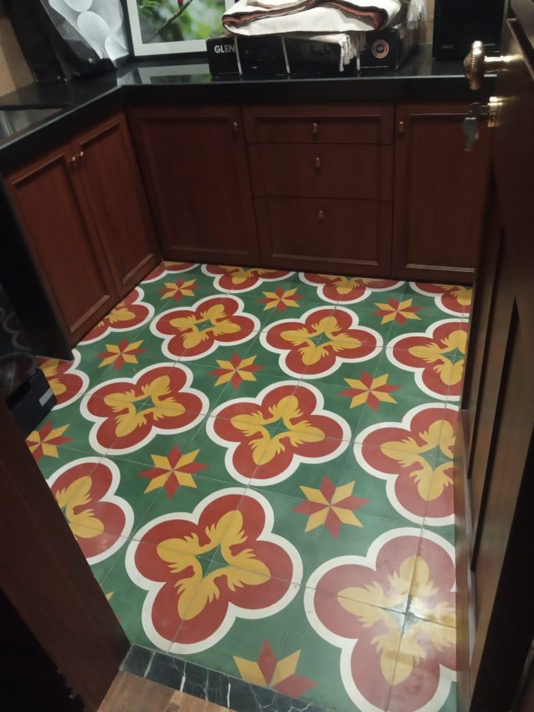 Leafy Clustor Athangudi Tiles - bharatnatural